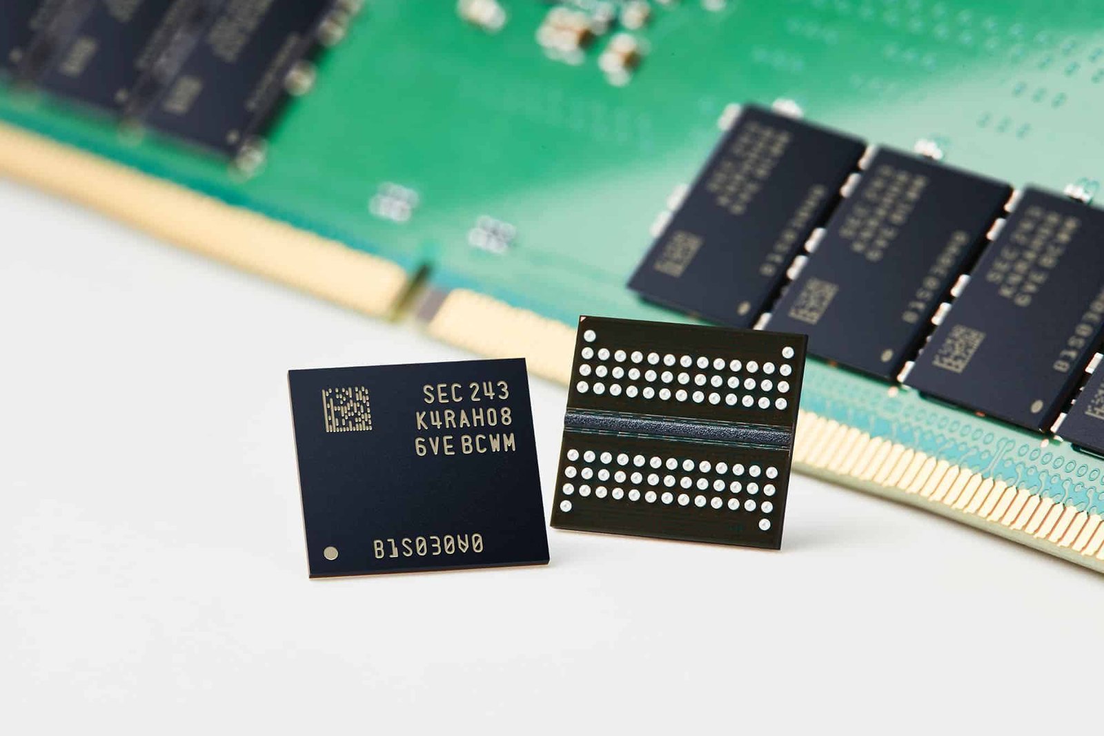 Samsung anuncia a primeira DRAM DDR5 de 12 nm do mundo com até 16 GB