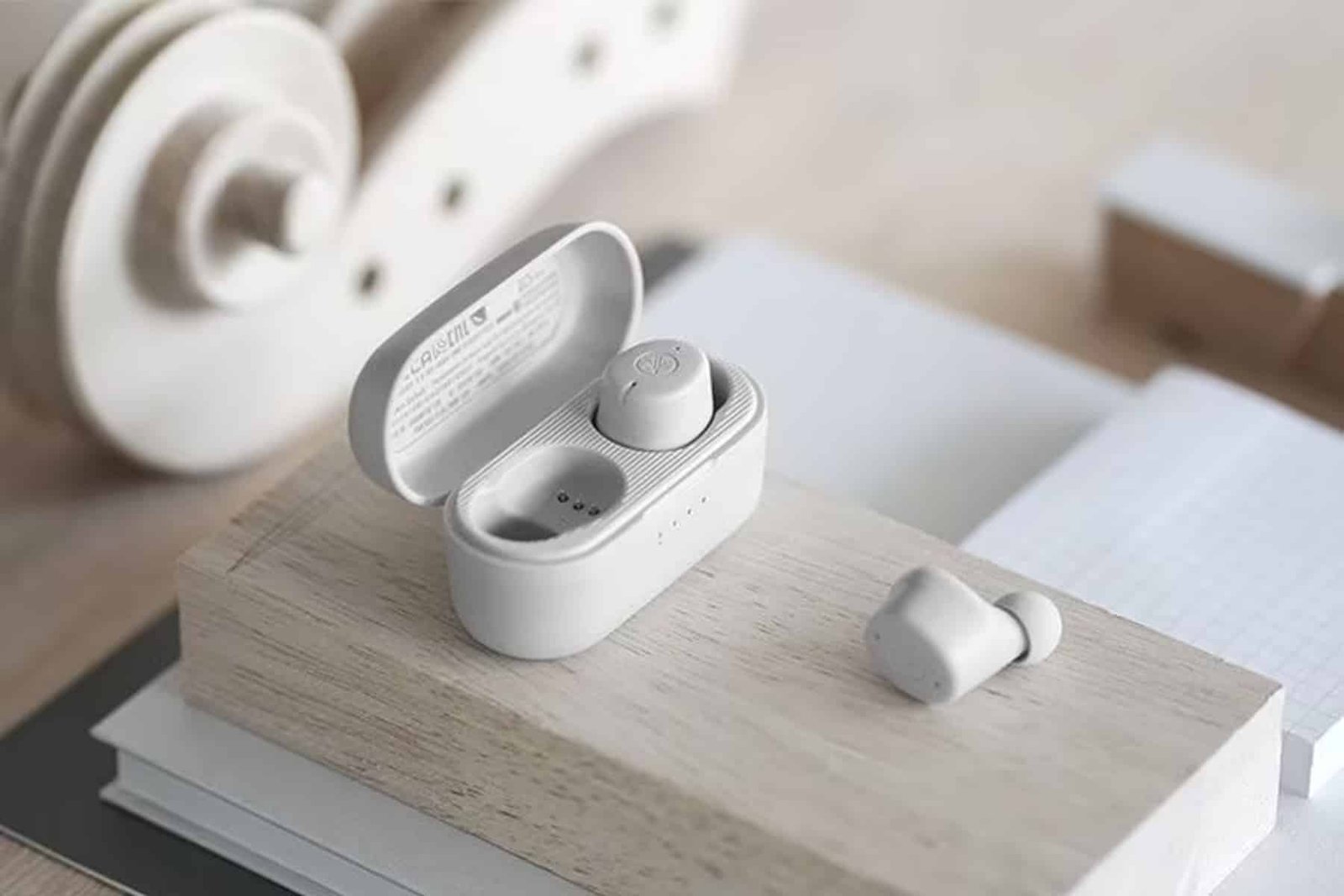 Fones de ouvido Yamaha TW-E3C têm bateria com duração de até 24 horas e resistência à água