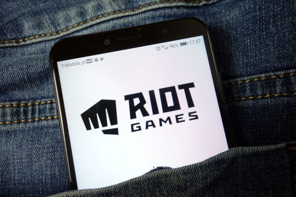 Os golpistas do “golpe da vaga de emprego” avançam na Riot Games